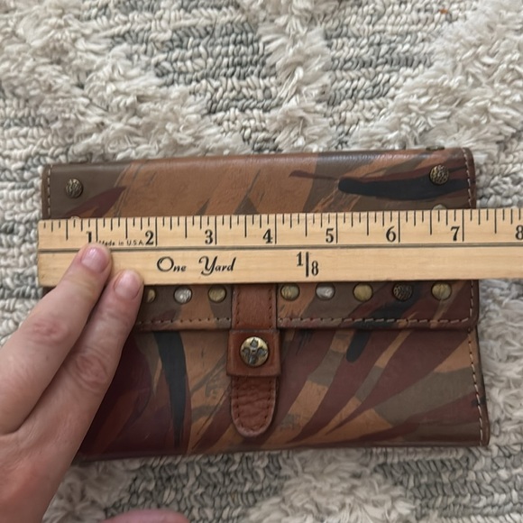 Patricia Nash Brown, Tan, Army Green & Black Leather Print Wallet. - Picture 10 of 11